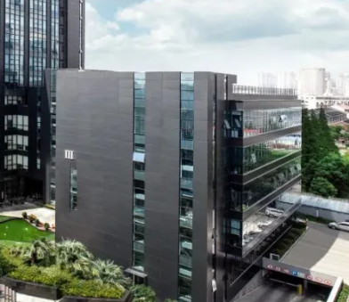 广州市切尔西皮具有限公司时尚手袋与商务皮具批发价格体系对比